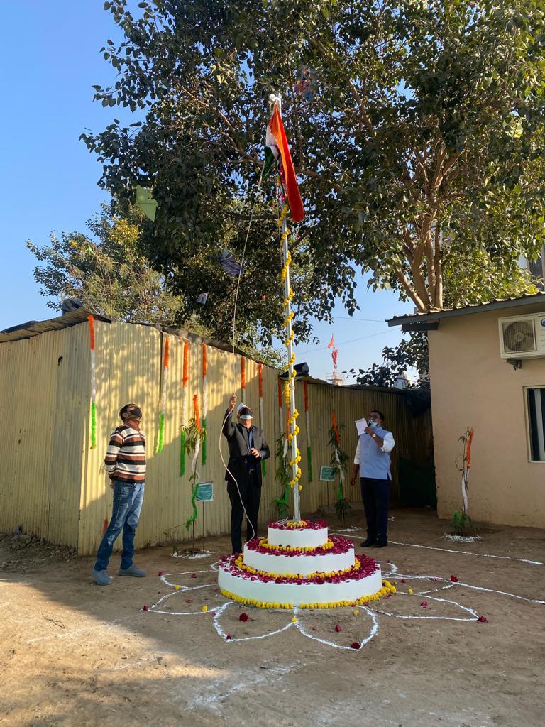 73મા ગણતંત્ર દિવસ 2022ના અવસરે, એનએચએસઆરસીએલના કચેરીઓમાં ધ્વજવંદન સમારોહ સાથે આ દિવસની ઉજવણી કરવામાં આવી